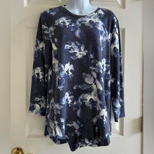 Simply Vera Vera Wang Navy Floral Long Sleeve Flannel Top